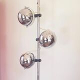 70s lamppost with 3 chrome round spots