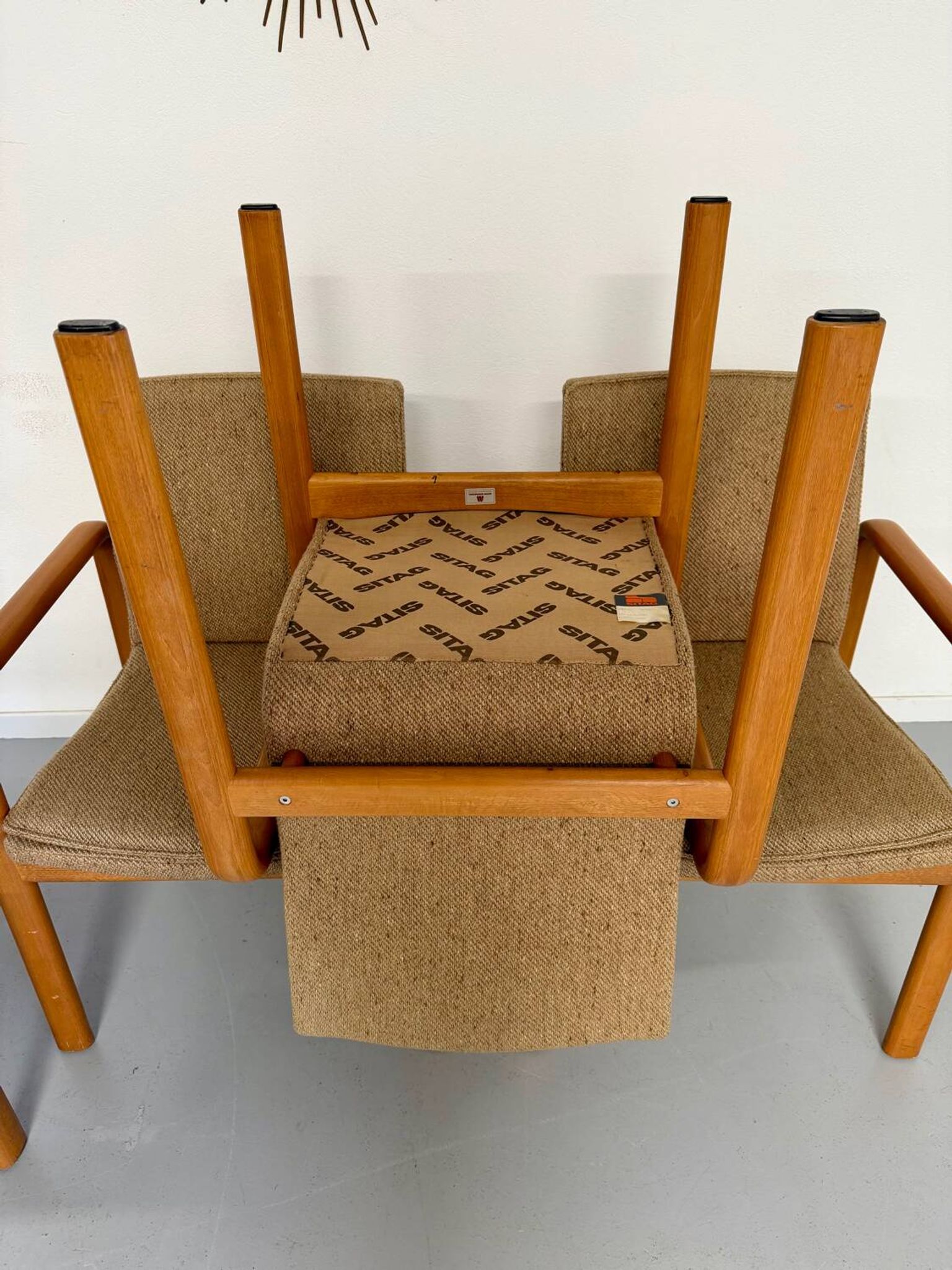 4 armchairs with armrests in beech and fabric, 1970s vintage design.
