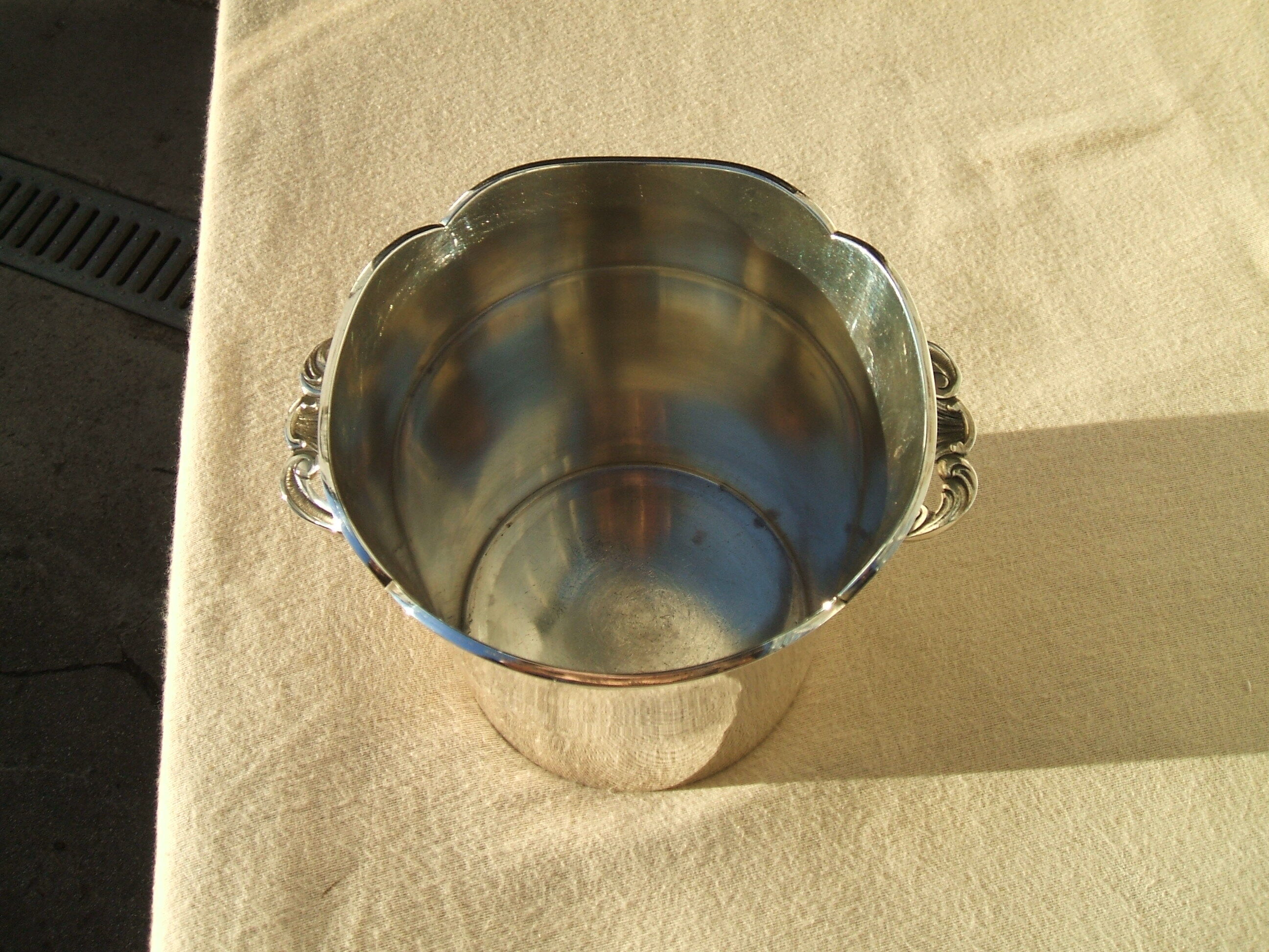 Silver metal champagne bucket