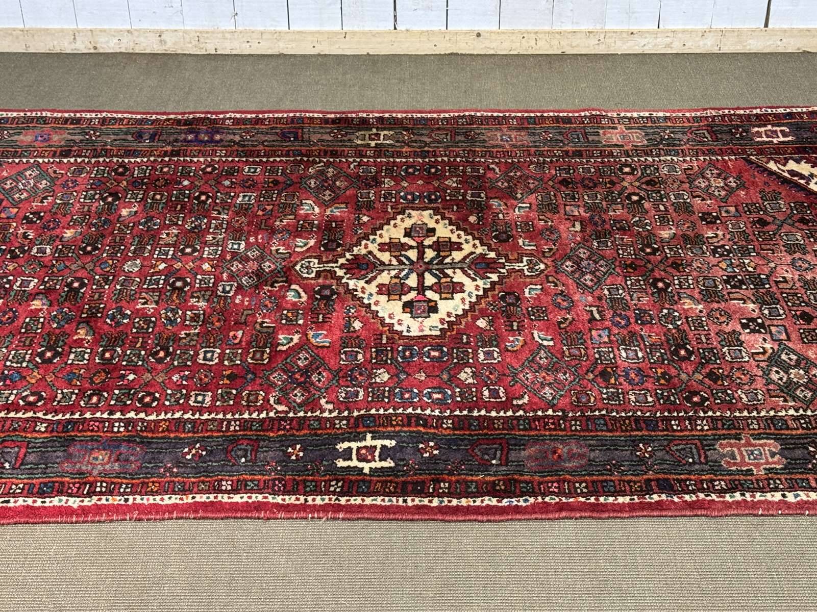 Tapis iranien en laine fait main