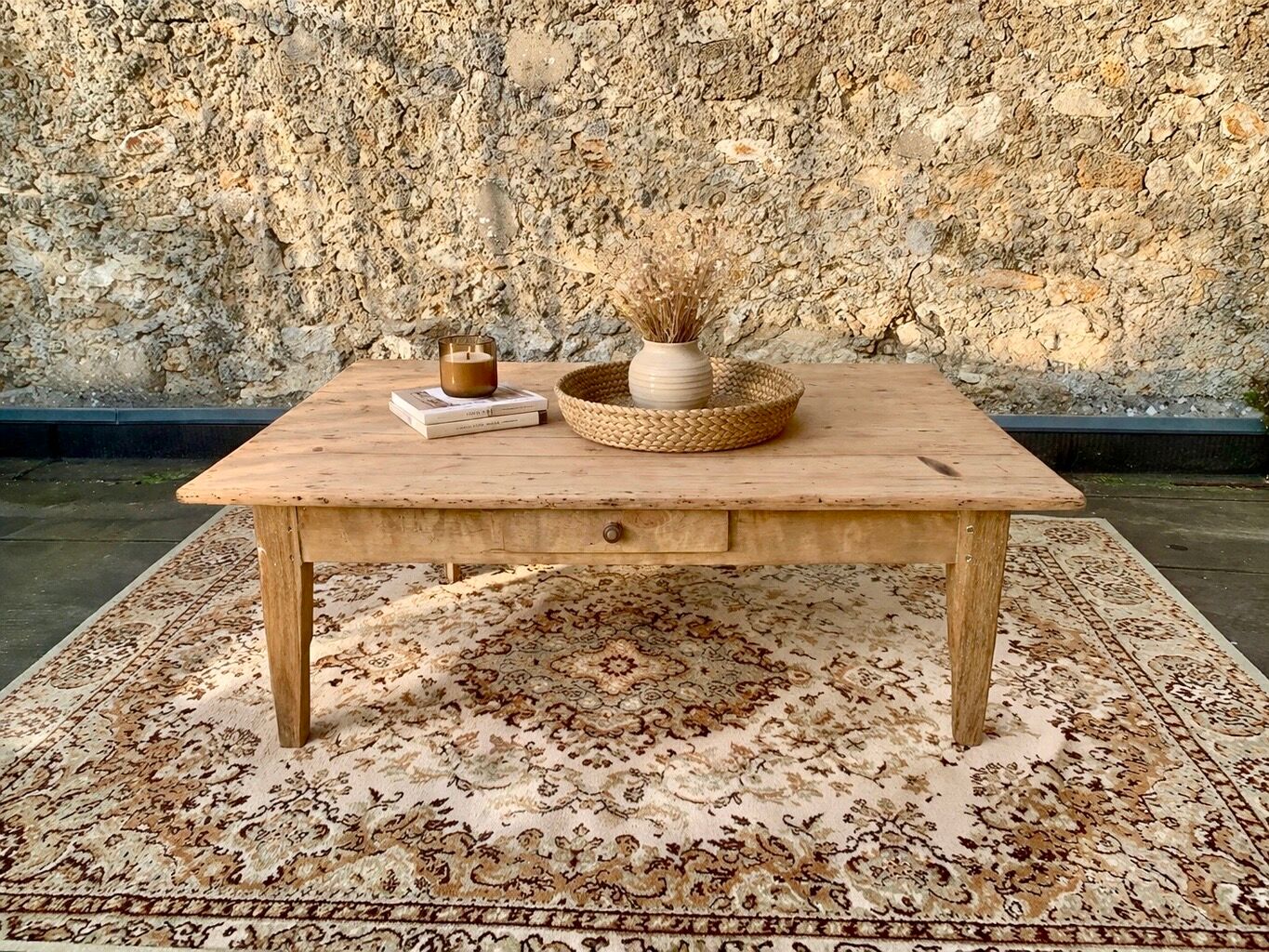Farm table