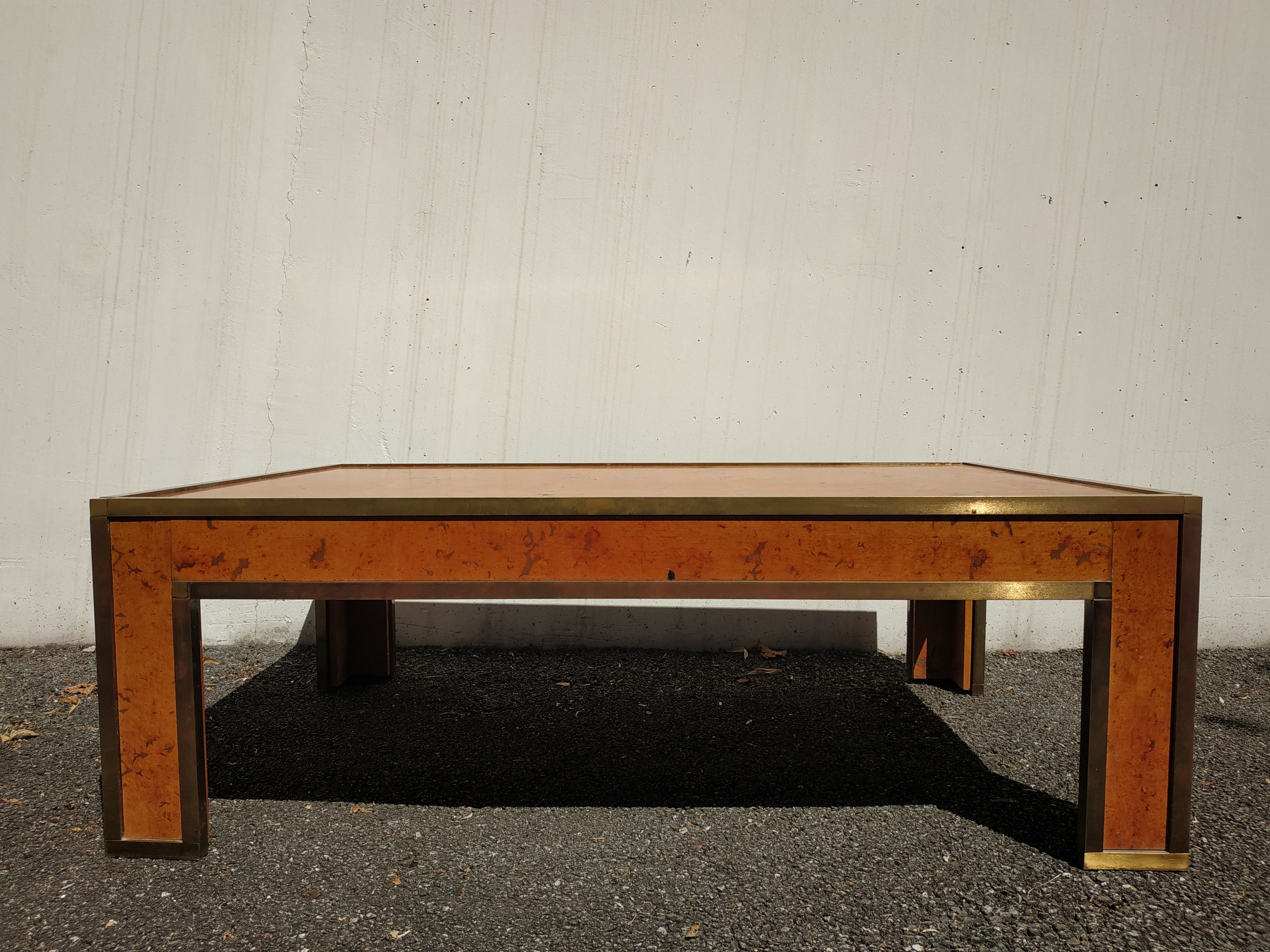 Coffee table magnifier to elm and brass year 1970