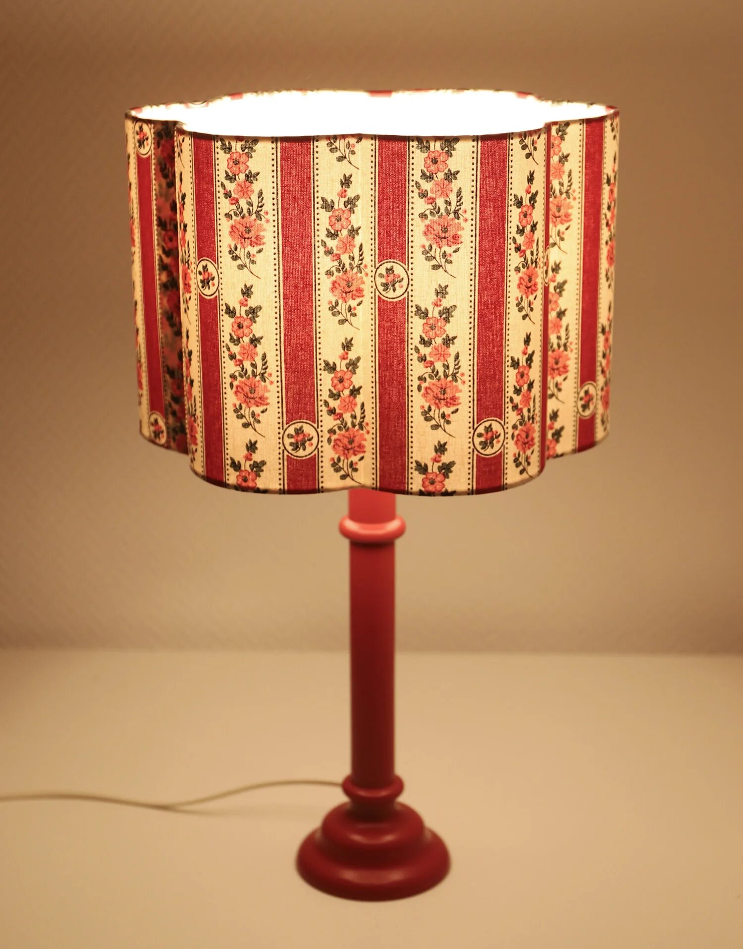 Recycled vintage lamp — turned red wooden base, floral shade