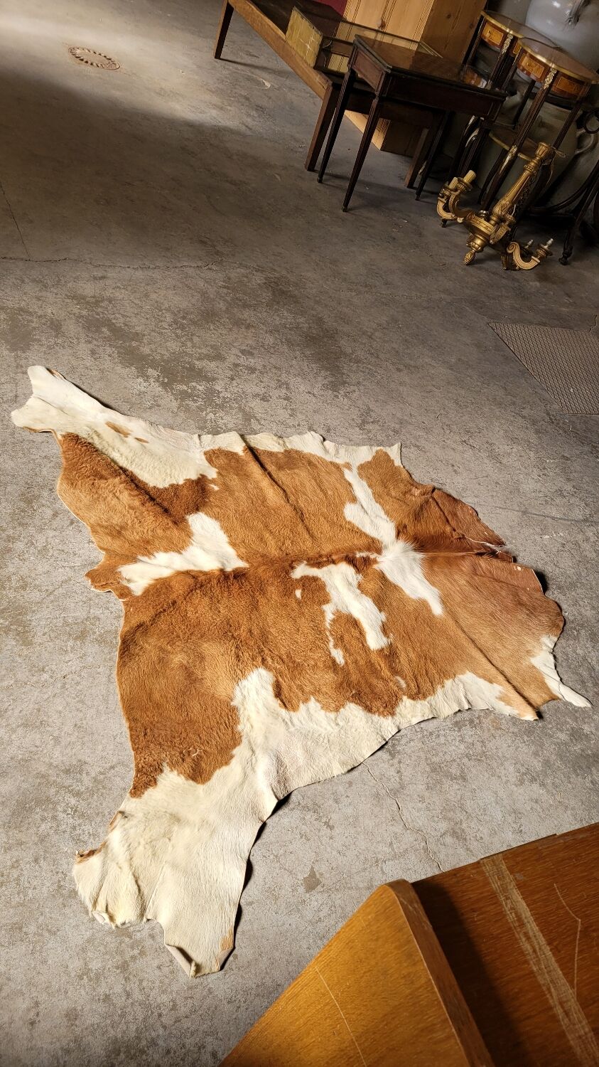Tapis peau de vache vintage 1970