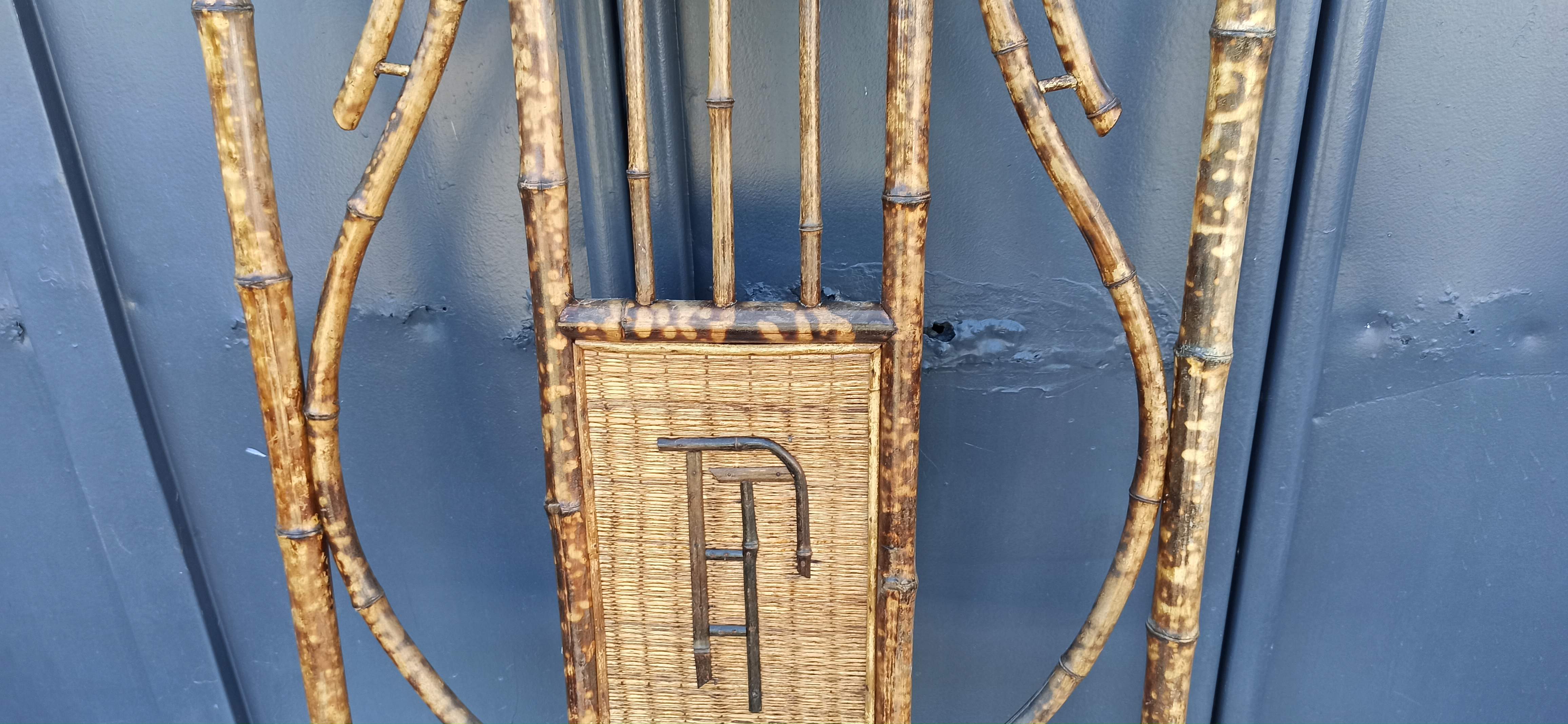 Cloakroom door wall coats bamboo mirror