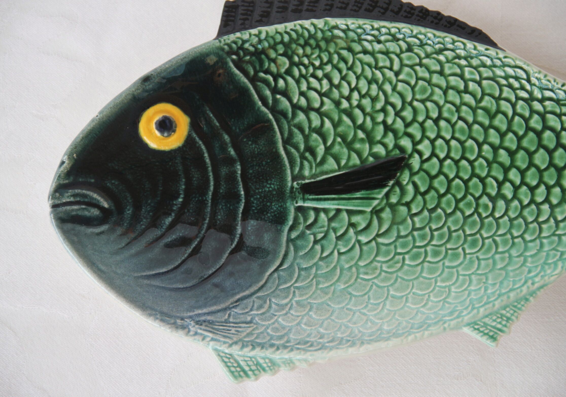 Decorative ceramic fish dish