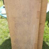 Extendable dining table