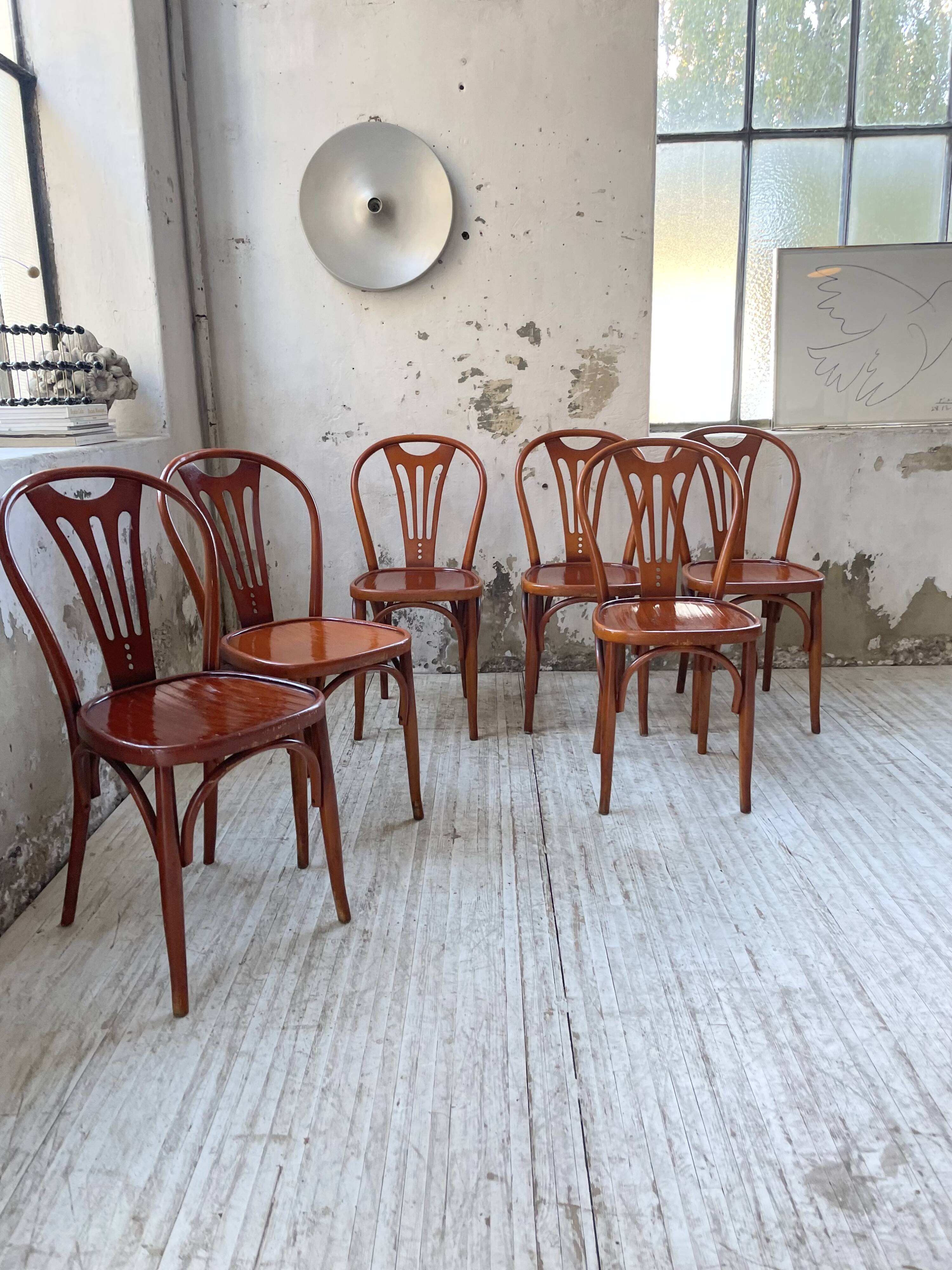 6 bistro chairs