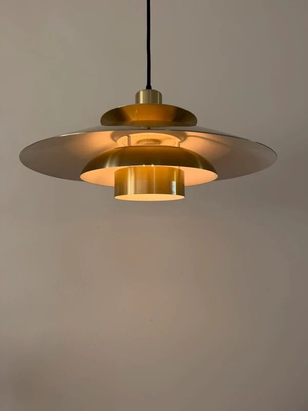 Vintage Frandsen 3012 in brass - Danish design lamp