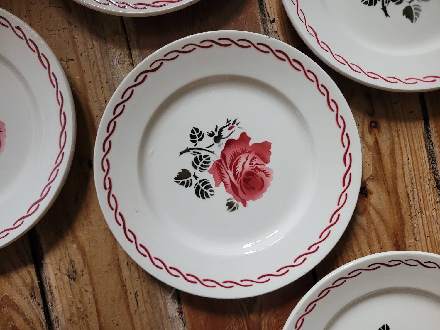 Lot n°1 de 6 assiettes à dessert Germaine de Badonviller