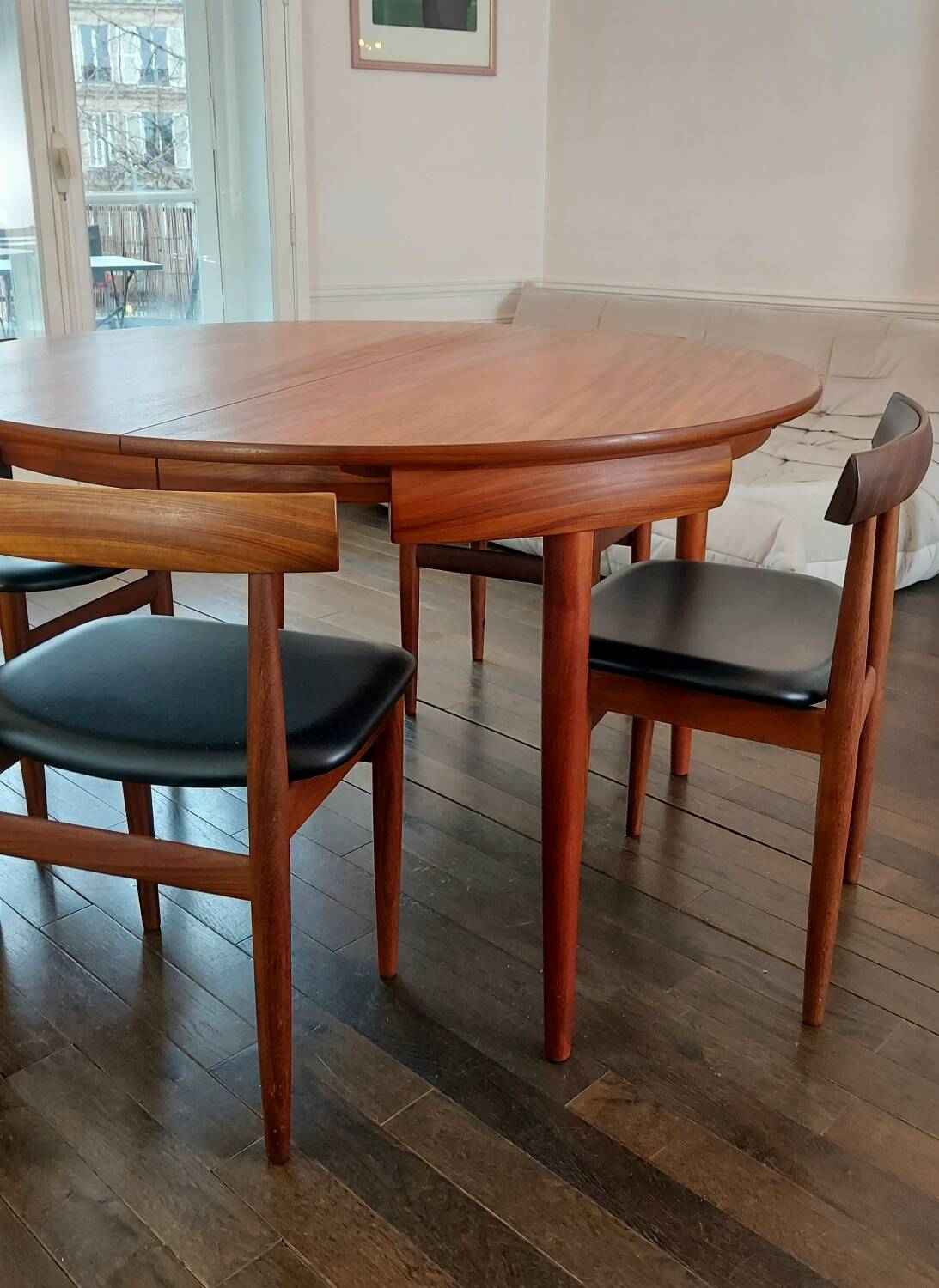 “Roundette” chair and extendable table set stamped Frem Røjle by designer Hans Olsen - 1962