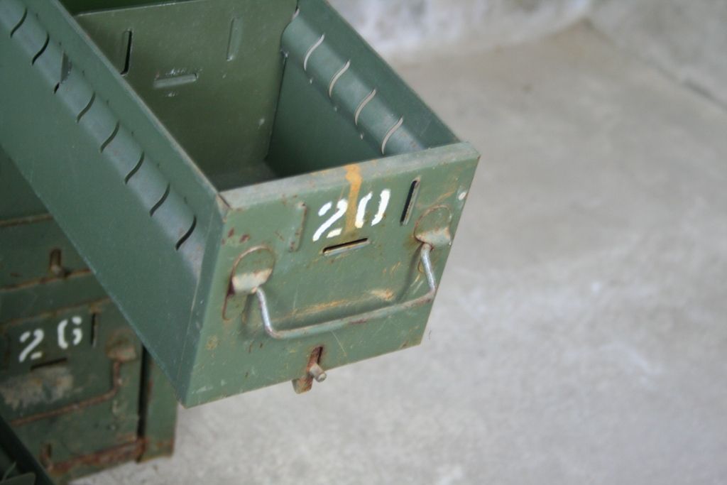 Furniture industrial metal business of the army, 21 drawers locker