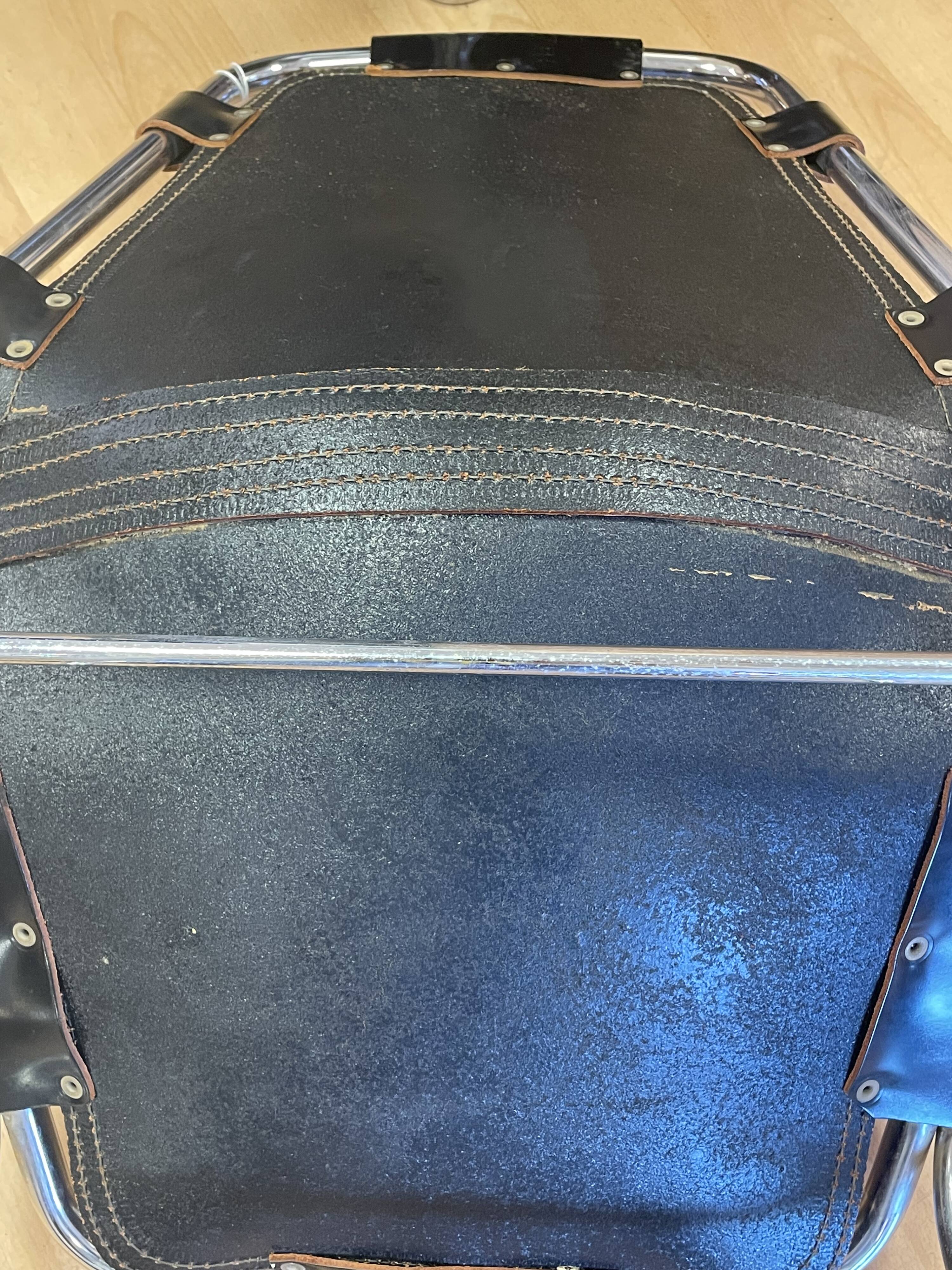 Dal Vera "Les Arcs" chair, black leather and chrome aluminum, 70s