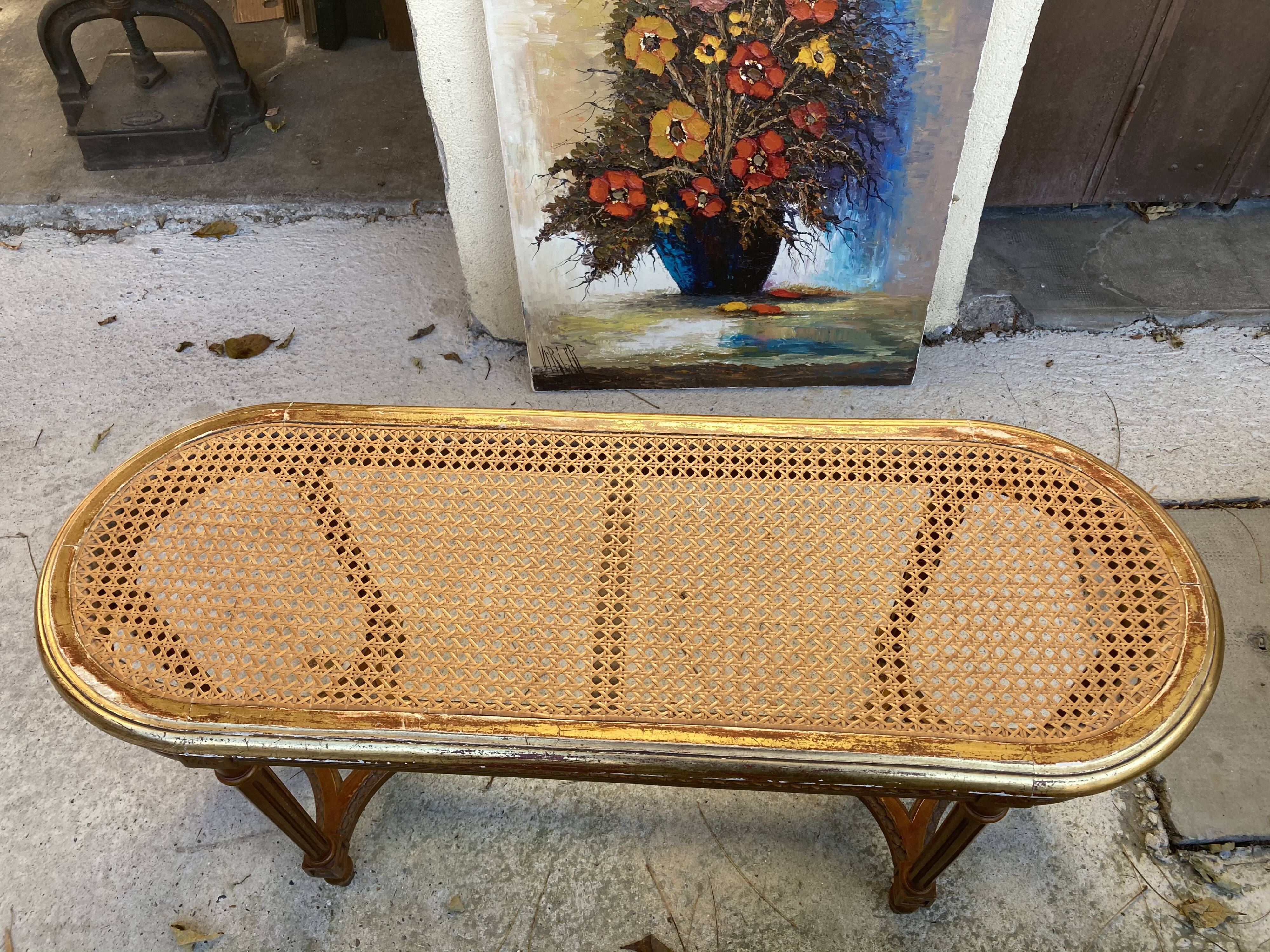 Very beautiful old bench for solid wooden piano with canning in excellent condition