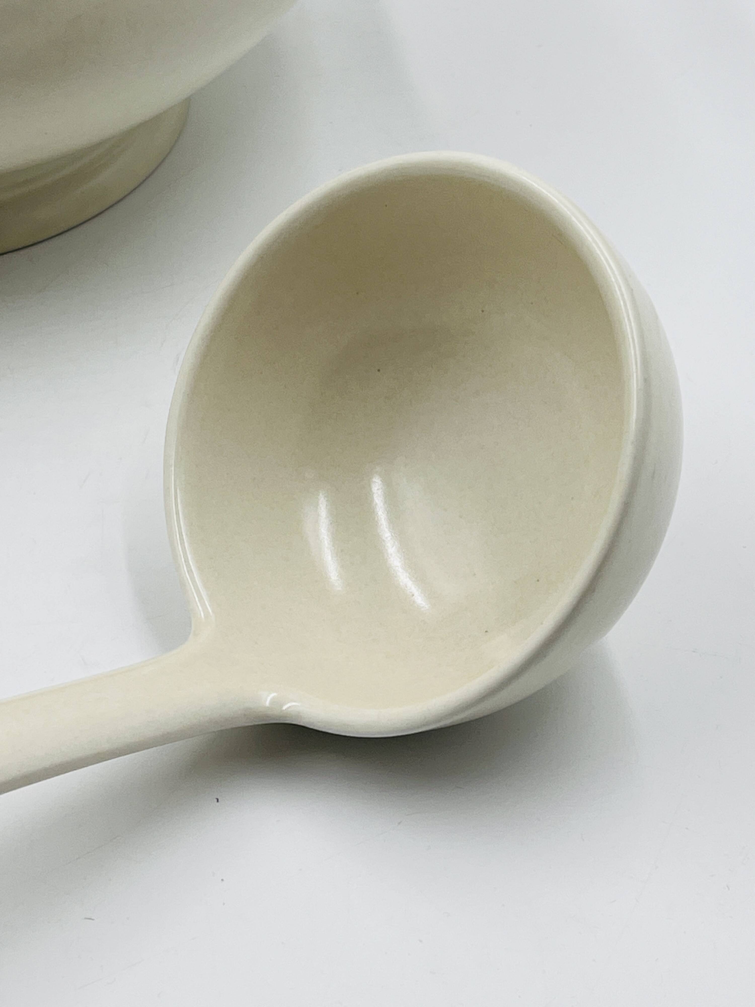 Sierra soup tureen Boch La Louvière with ladle