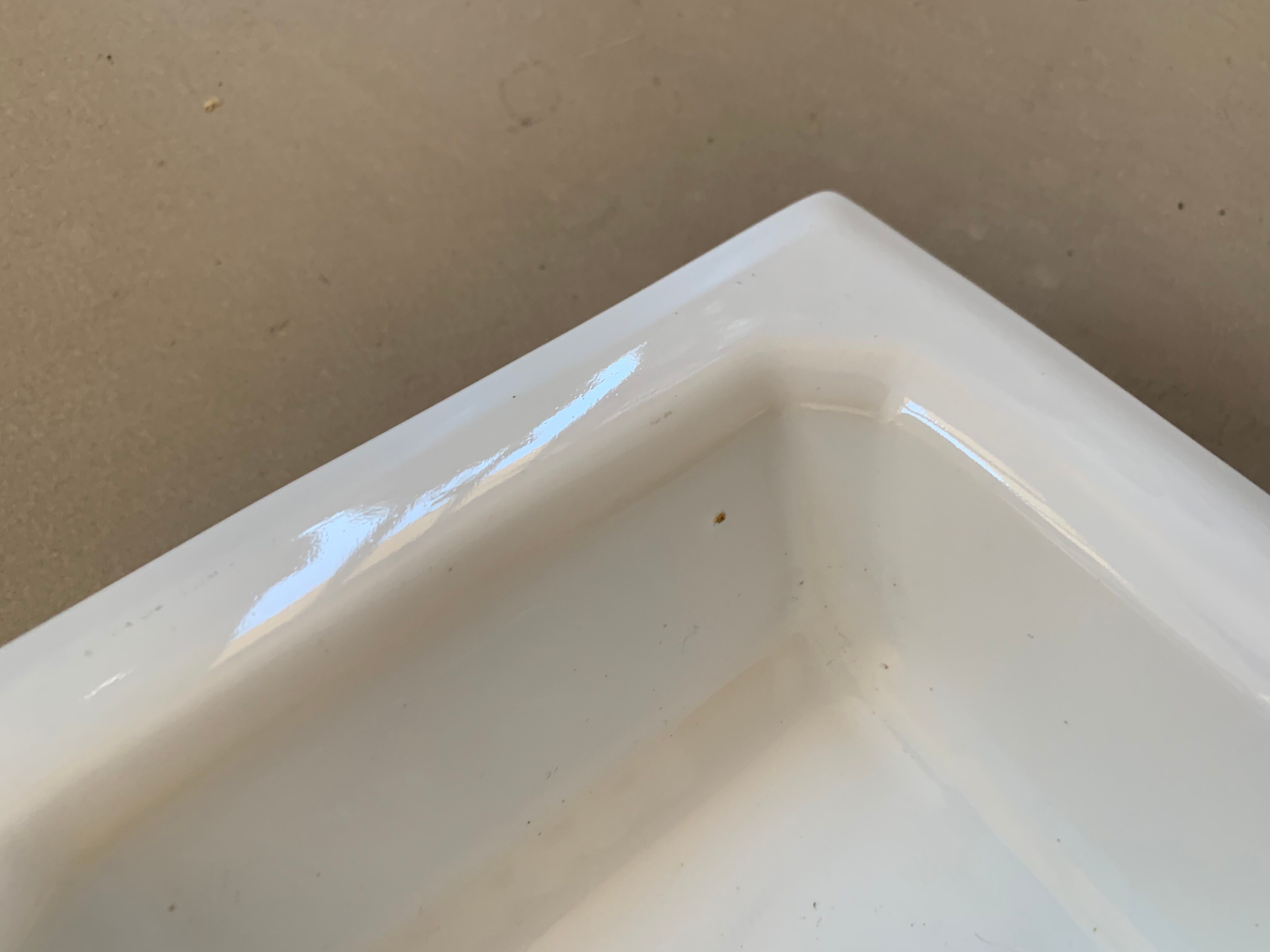 Built-in ceramic wall soap dish