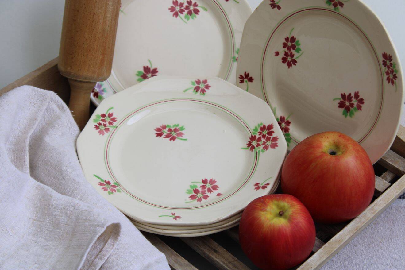 Set of 6 ceramic dessert plates