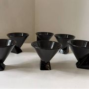 Tasses à café noires design Pierre Casenove Studio Salins style Memphi