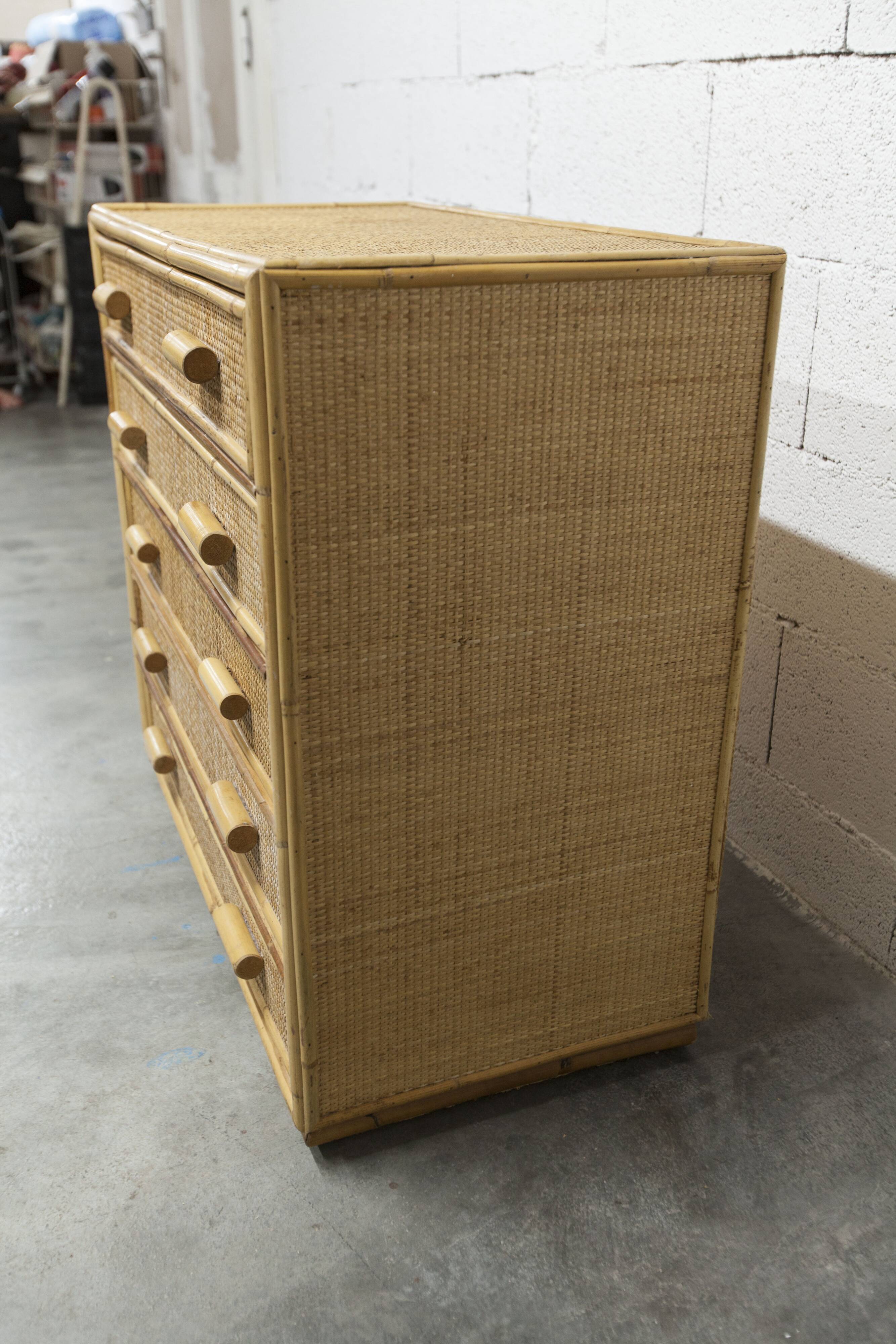 Commode en rotin à 5 tiroirs 1970