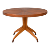 Scandinavian extending table by David Rosen