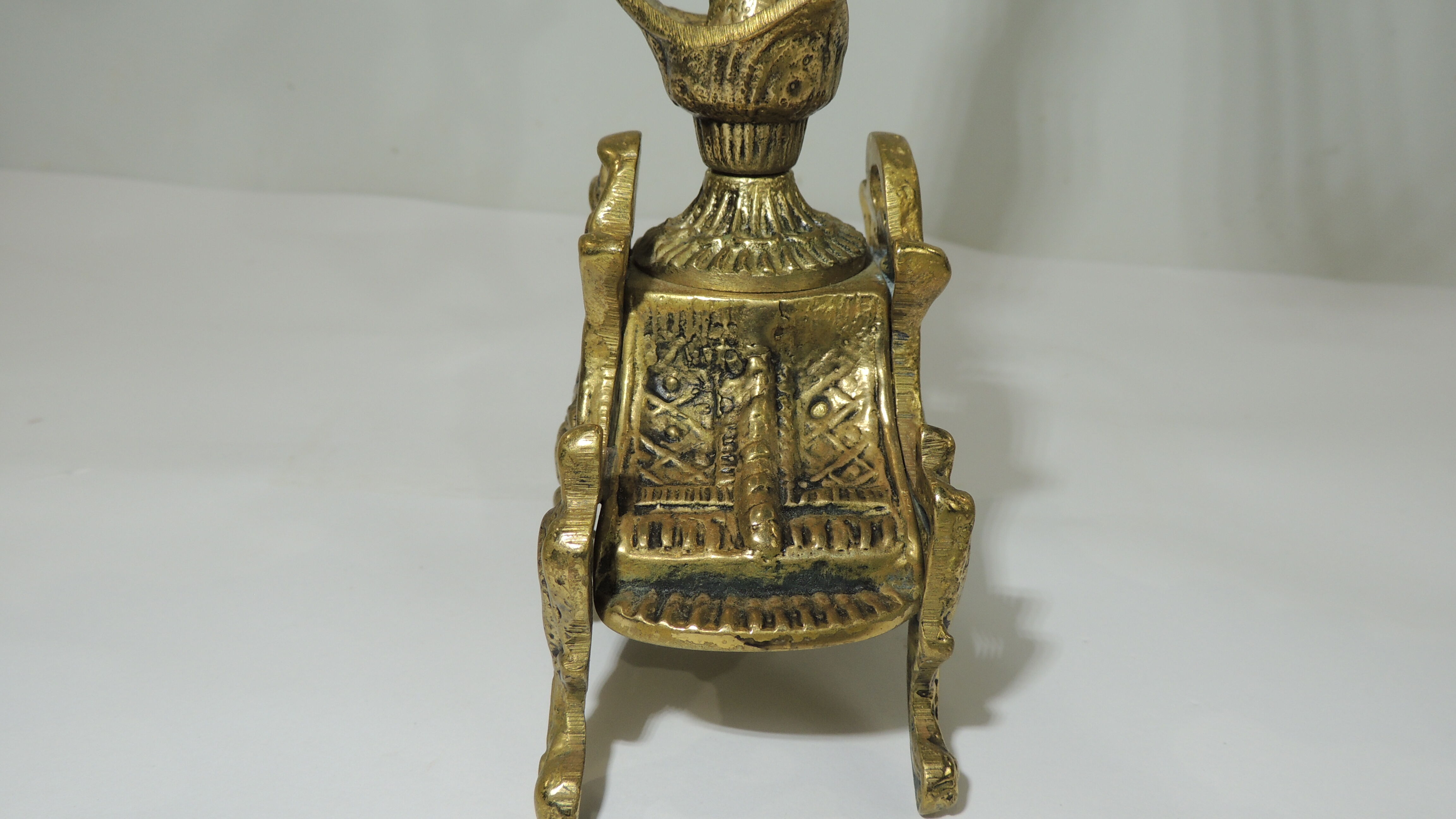 Pair of candle holders / golden brass / vintage / candelabra