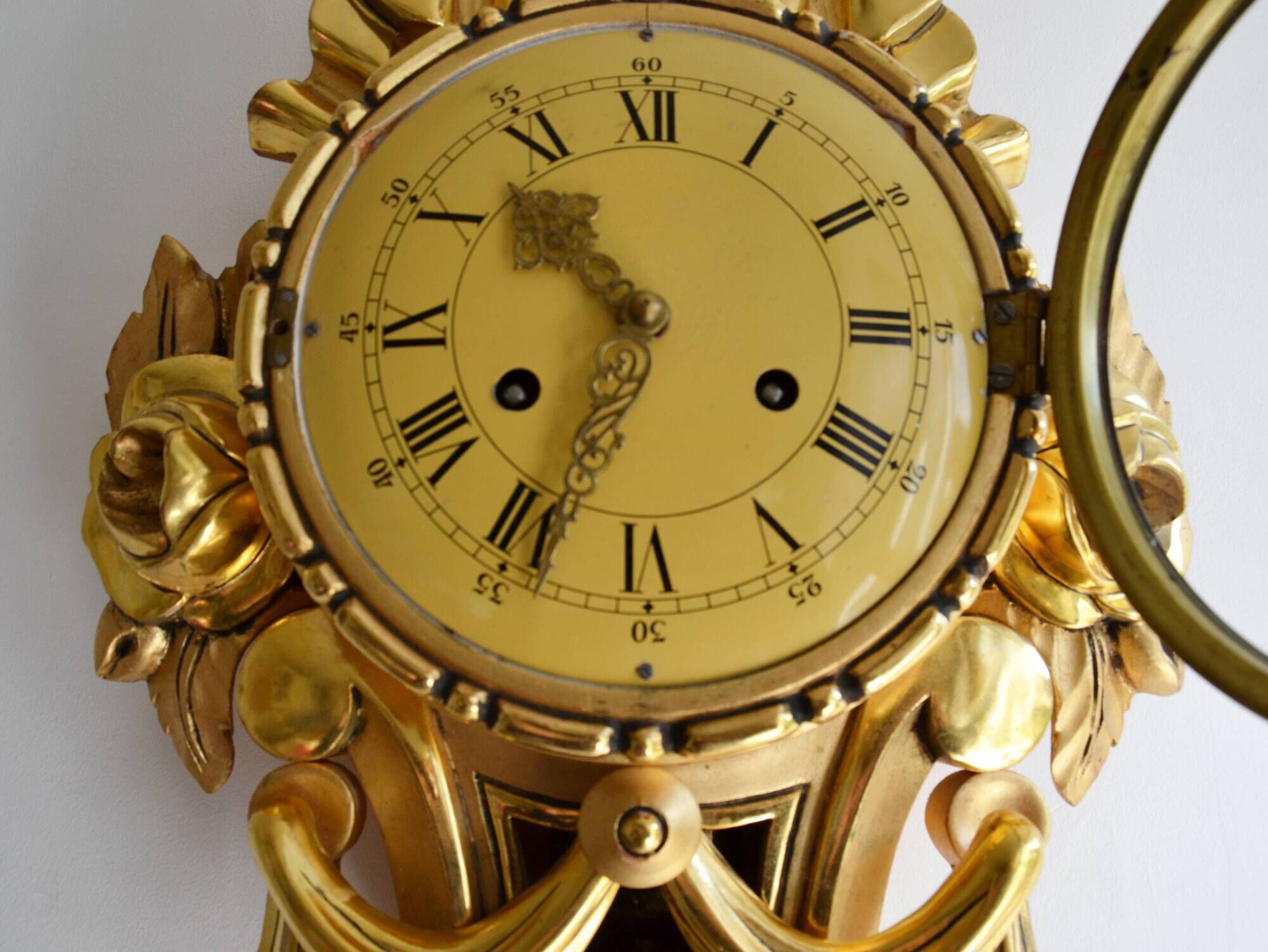 Vintage Gilded Carved Wood Rococo Style Floral Perivale Wall Clock 1960s