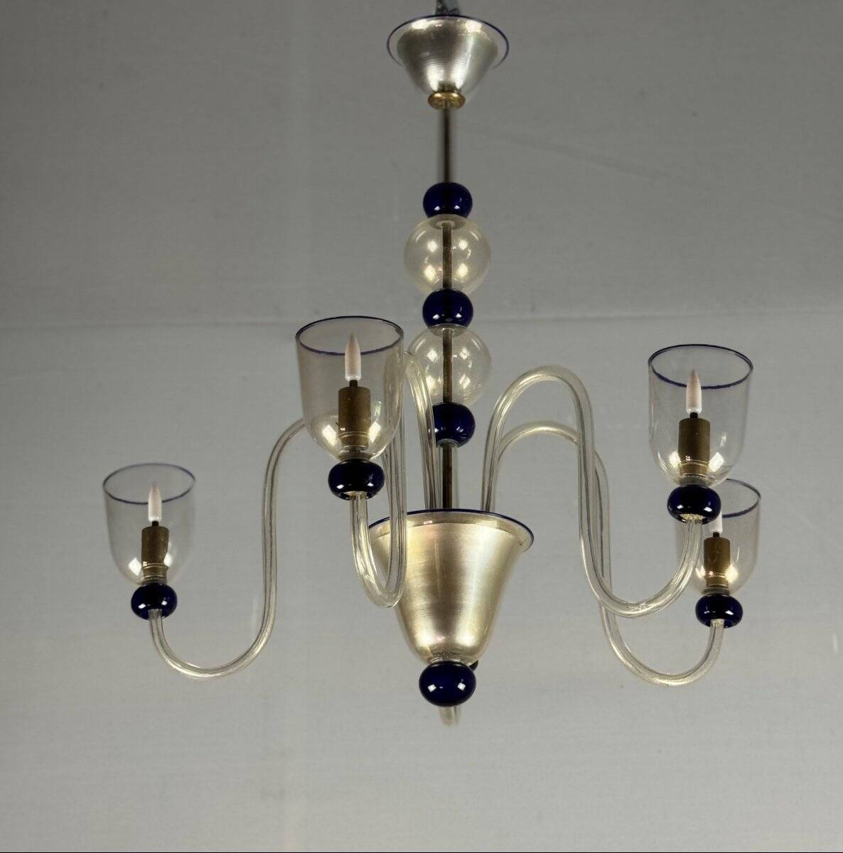 Venetian chandelier in gold and dark blue Murano glass, 5 light arms, circa 1960