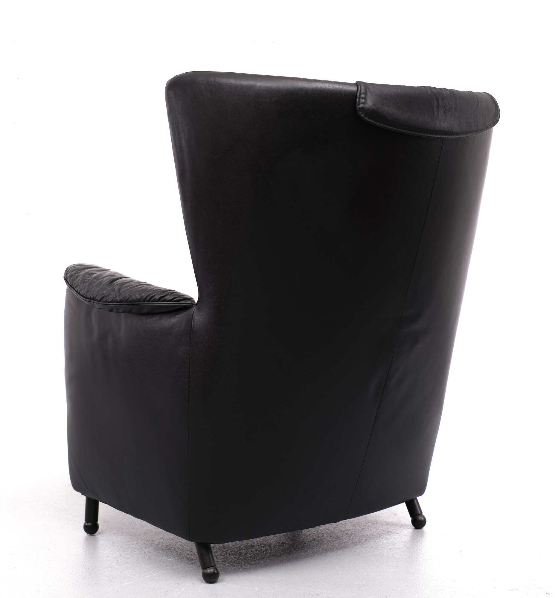 De Sede DS 23 Lounge Wing Chair and Ottoman, 1980s
