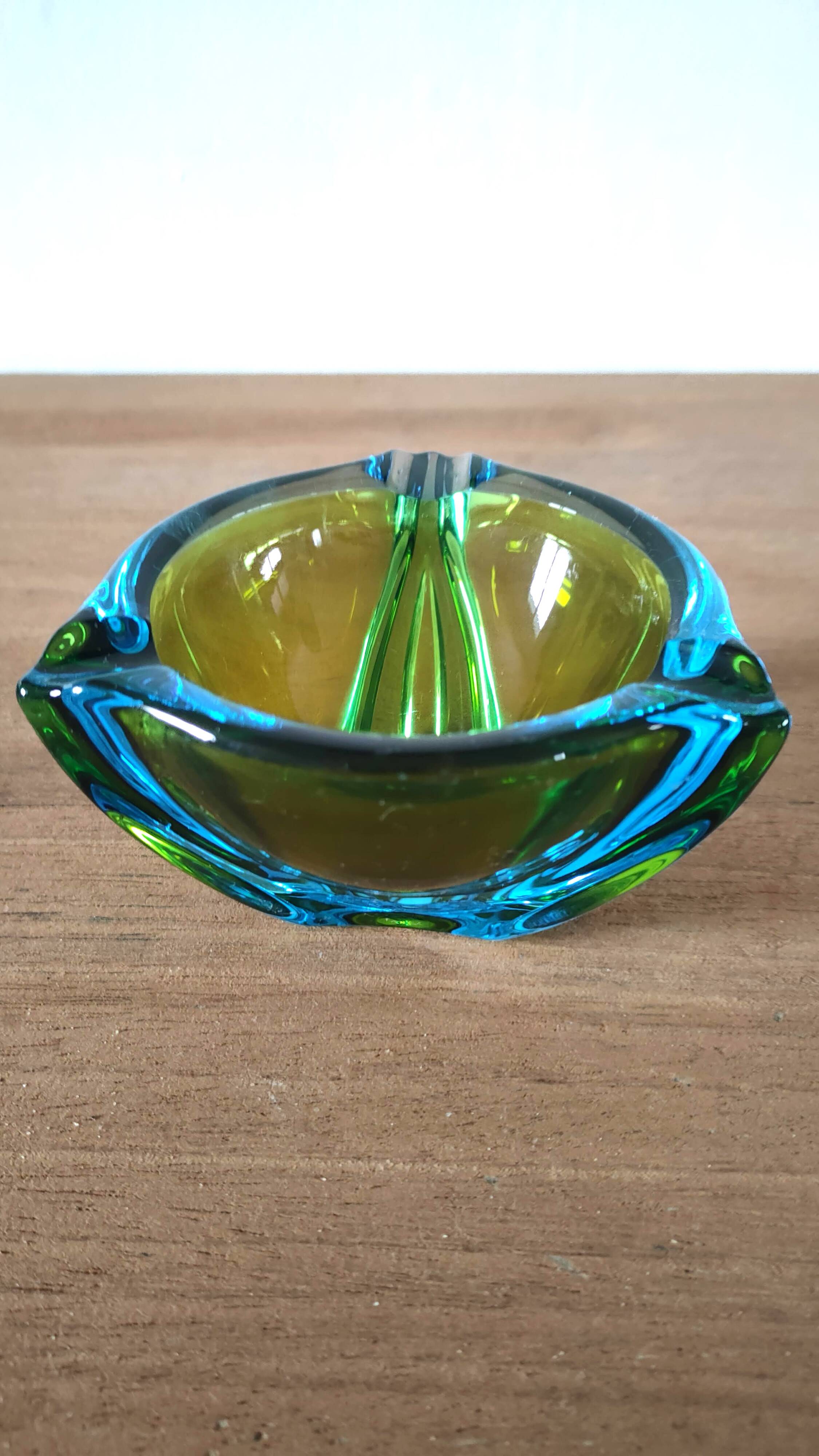 Sommerso ashtray in Murano glass 60s design
