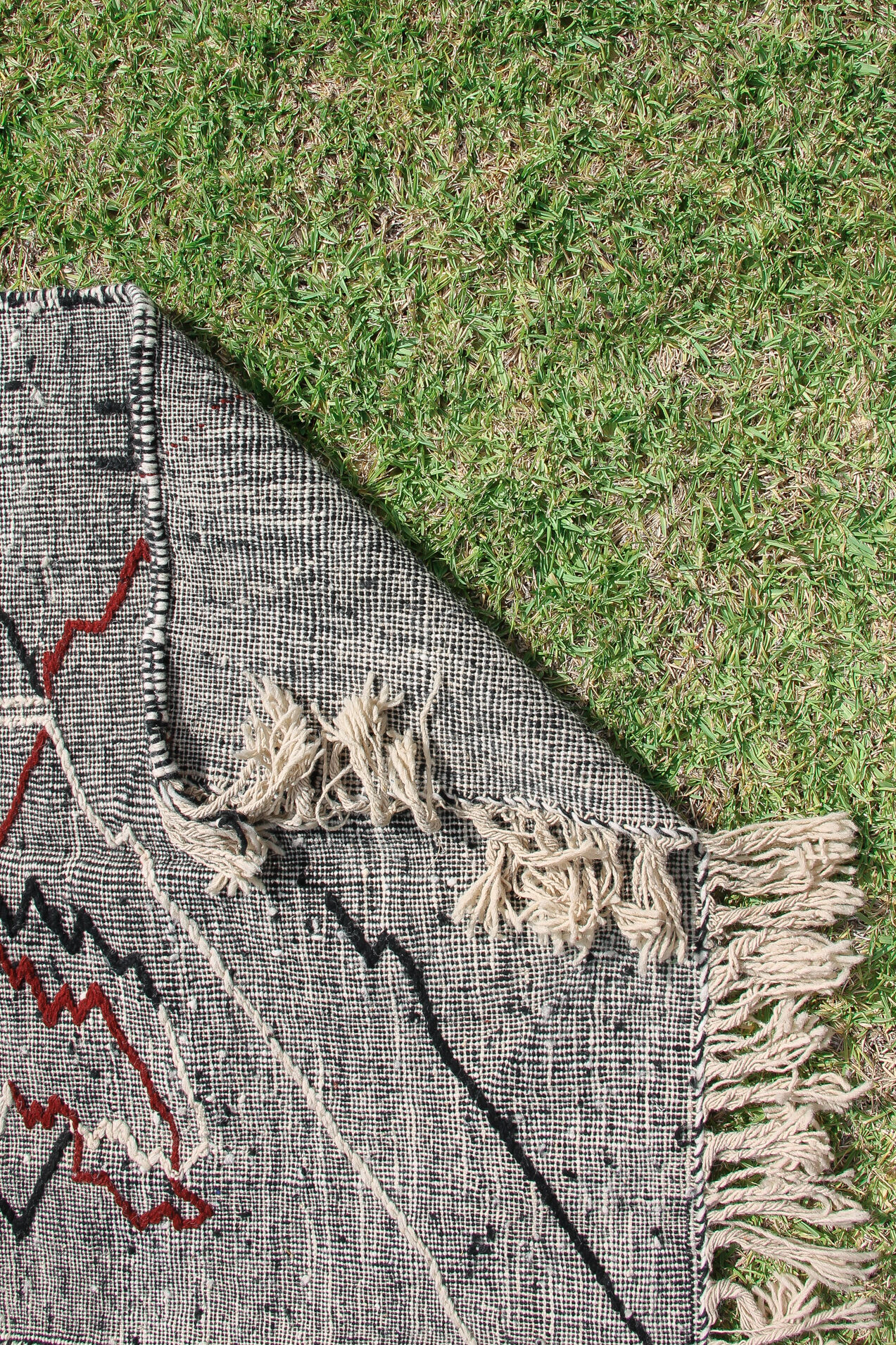 Abstract Zanafi Berber carpet 145x100cm