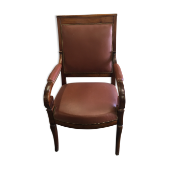 Judge chair