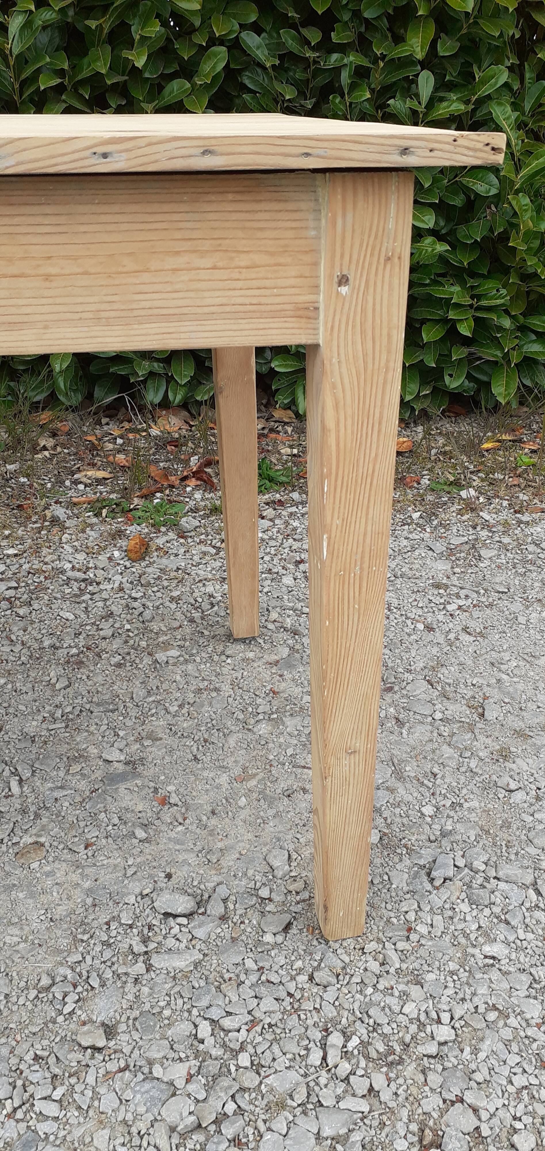 Table de ferme bois brut sapin