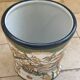 Cache-pot / planter in porcelain, hand-painted naturalistic decoration.
