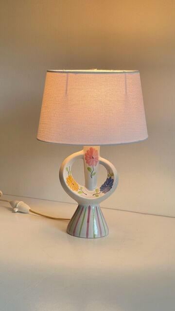 Vintage design enamelled ceramic lamp
