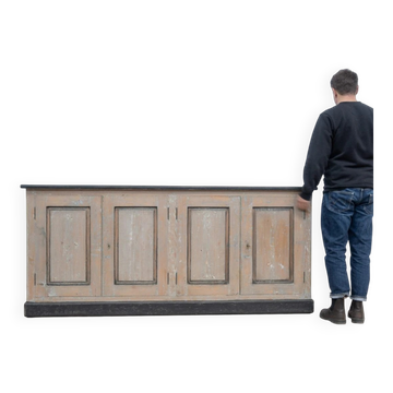 Grand buffet bas, patine d’origine – début XXe siècle