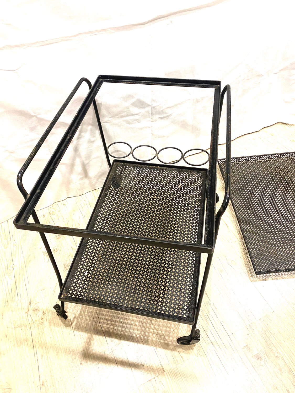 Table bar dessert circa 60