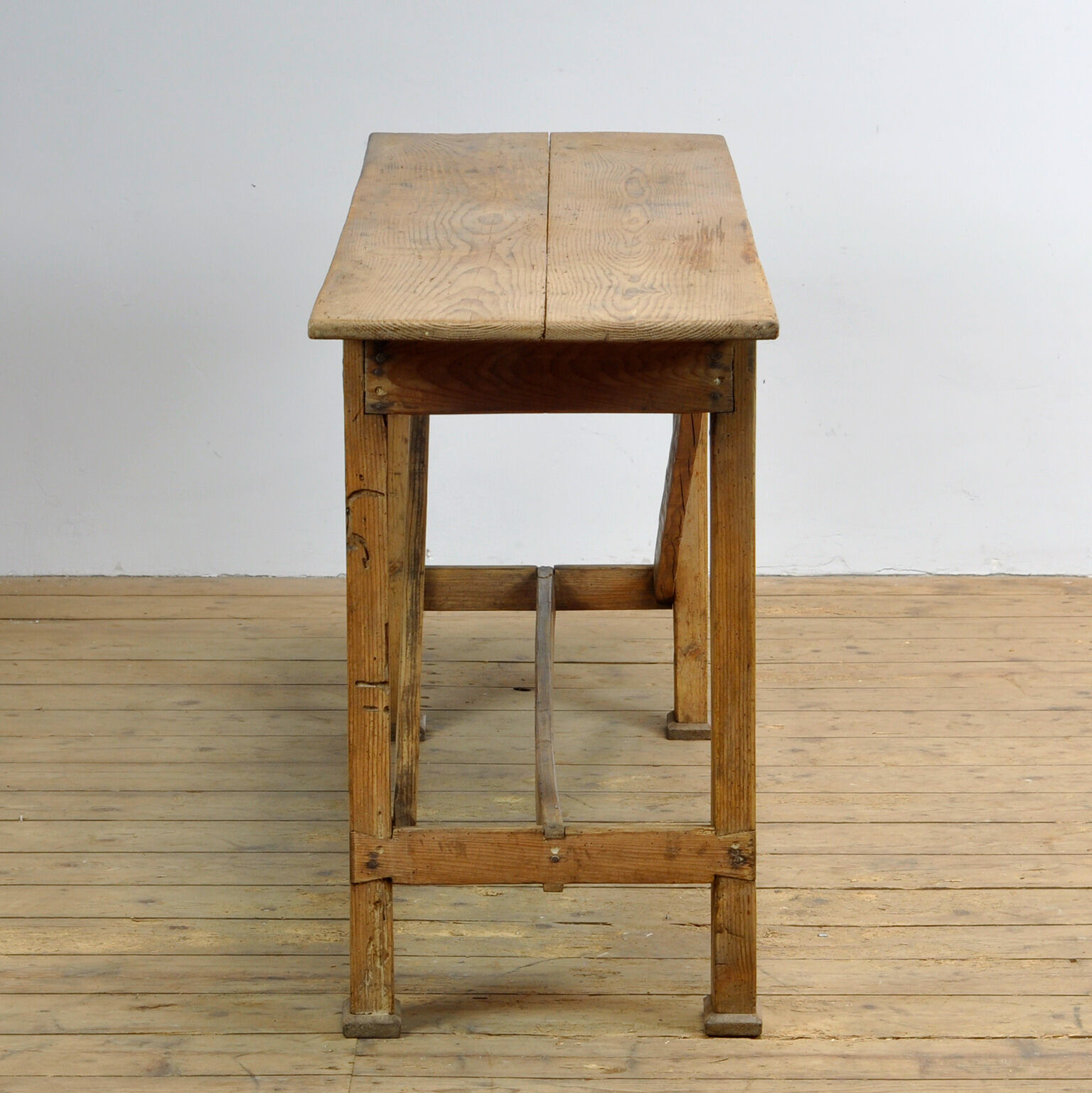 Pine hallway table, circa 1930