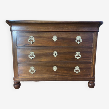 Walnut chest of drawers, Restoration period