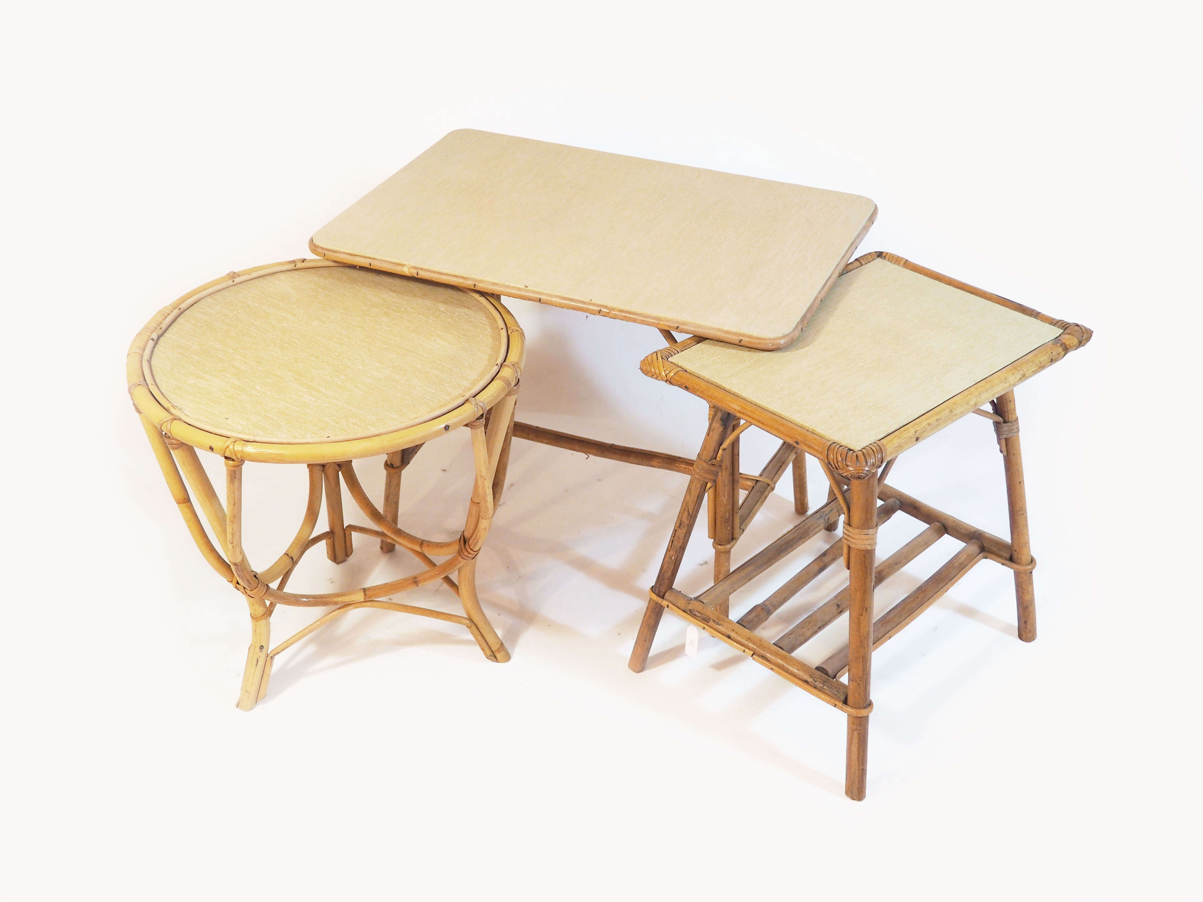 Table d'appoint en rotin