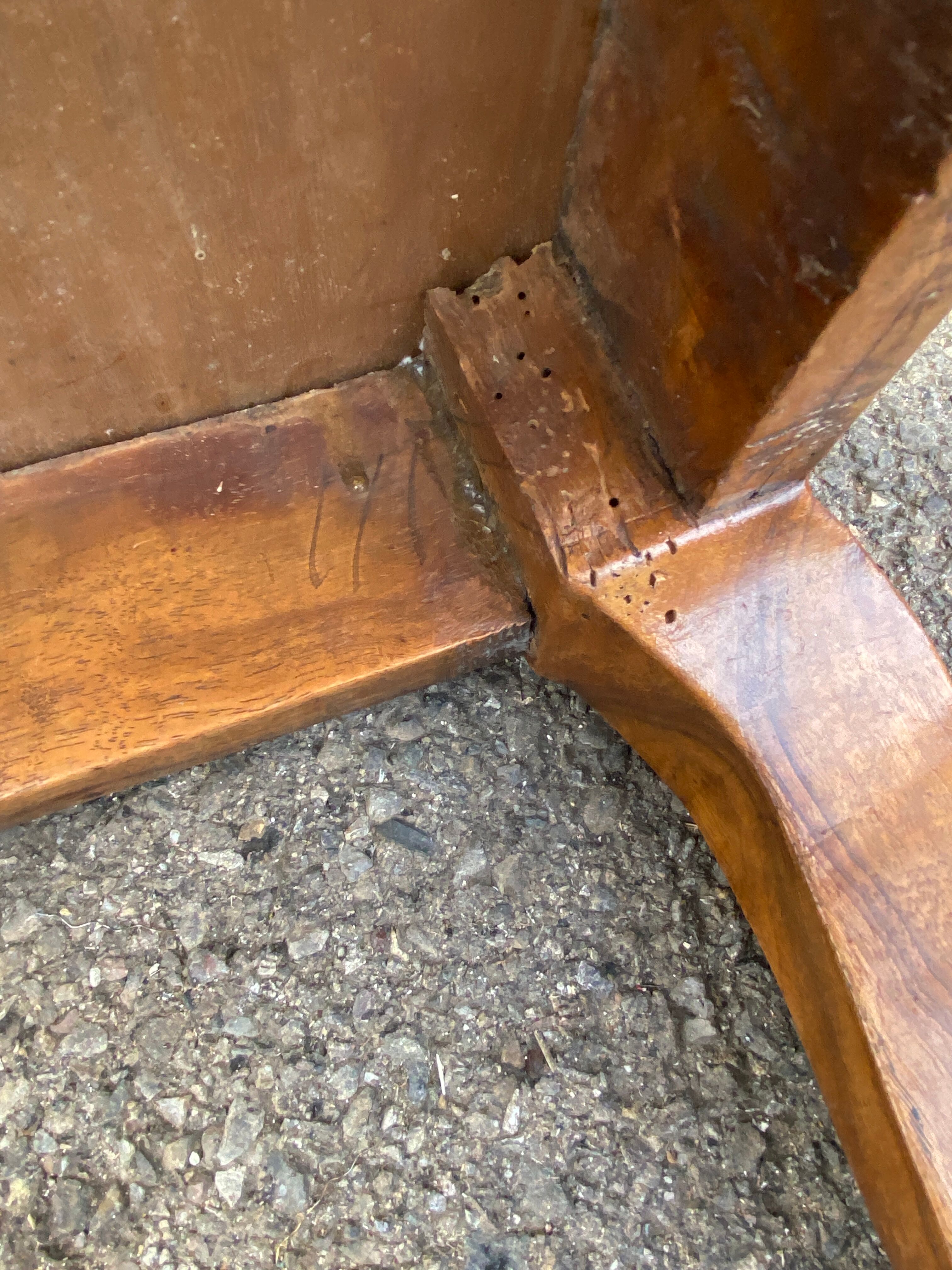 Footrest style Louis XV walnut late 19th