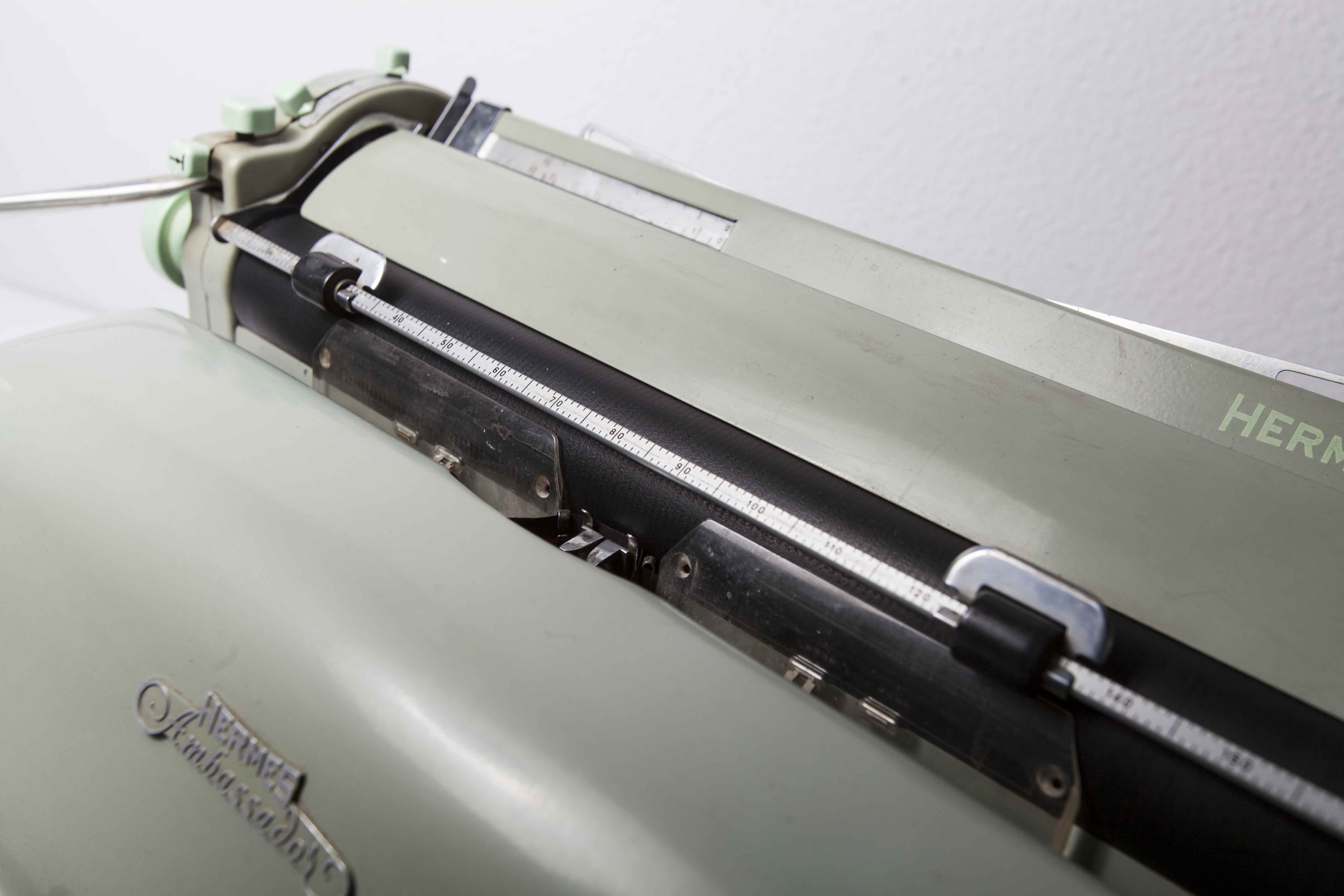 Typewriter Hermès Ambassador green 1962
