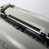 Typewriter Hermès Ambassador green 1962