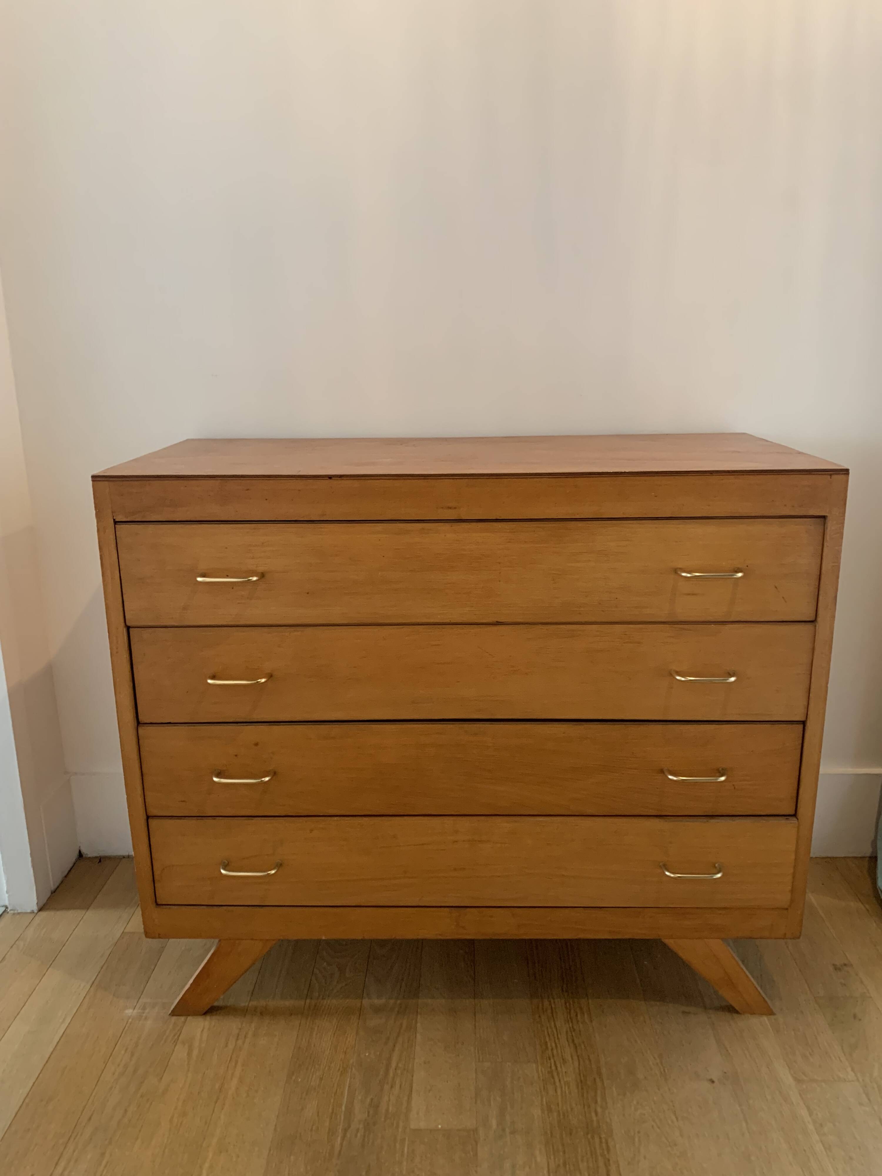 Small vintage chest of drawers