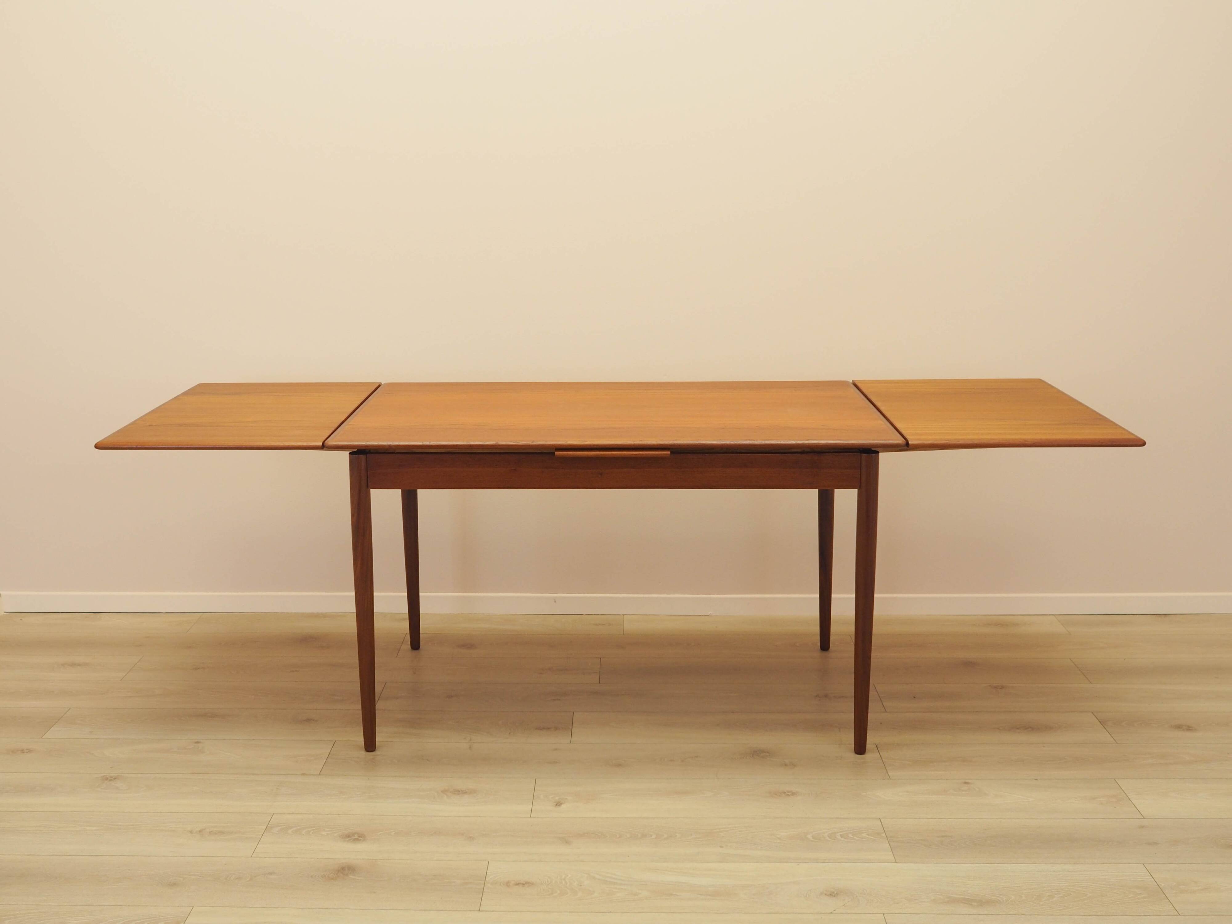Table danoise extensible en teck, années 1970