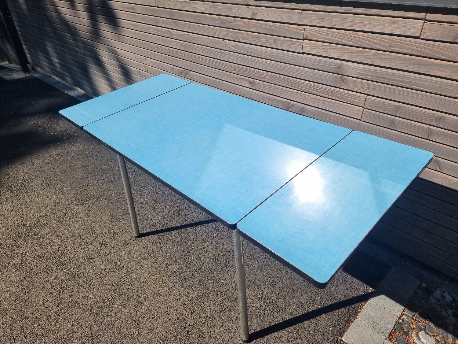 Vintage formica blue table