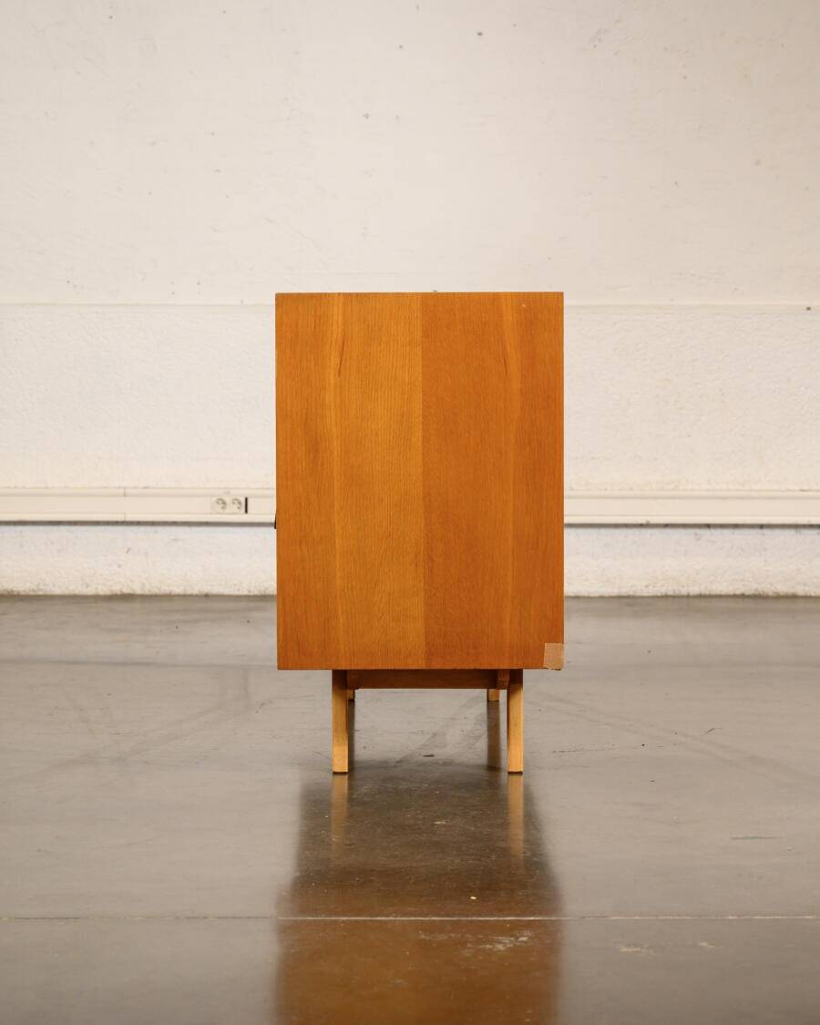 Buffet Jiri Jiroutek pink drawers