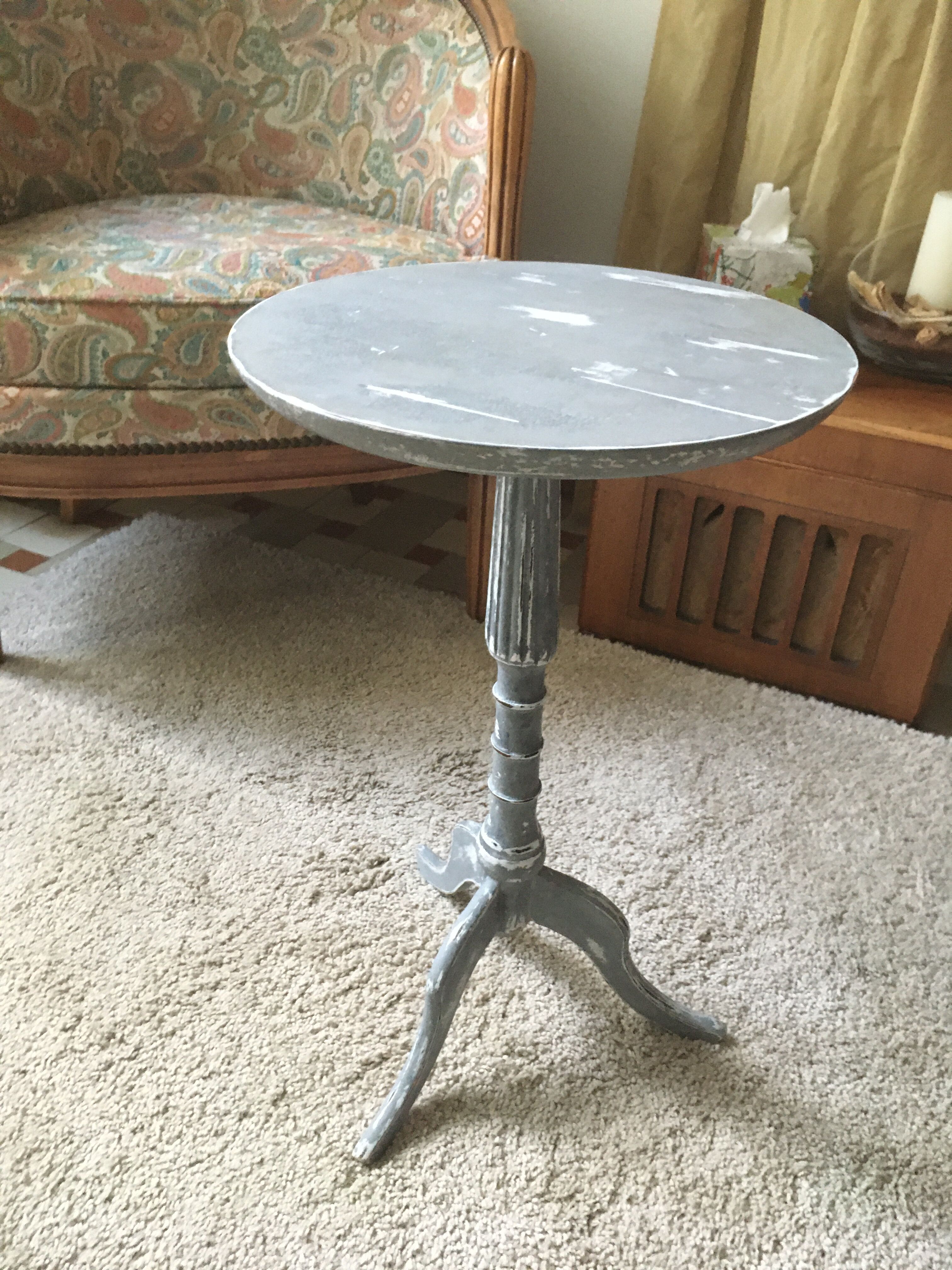 Shabby style wooden pedestal table