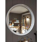 Round mirror