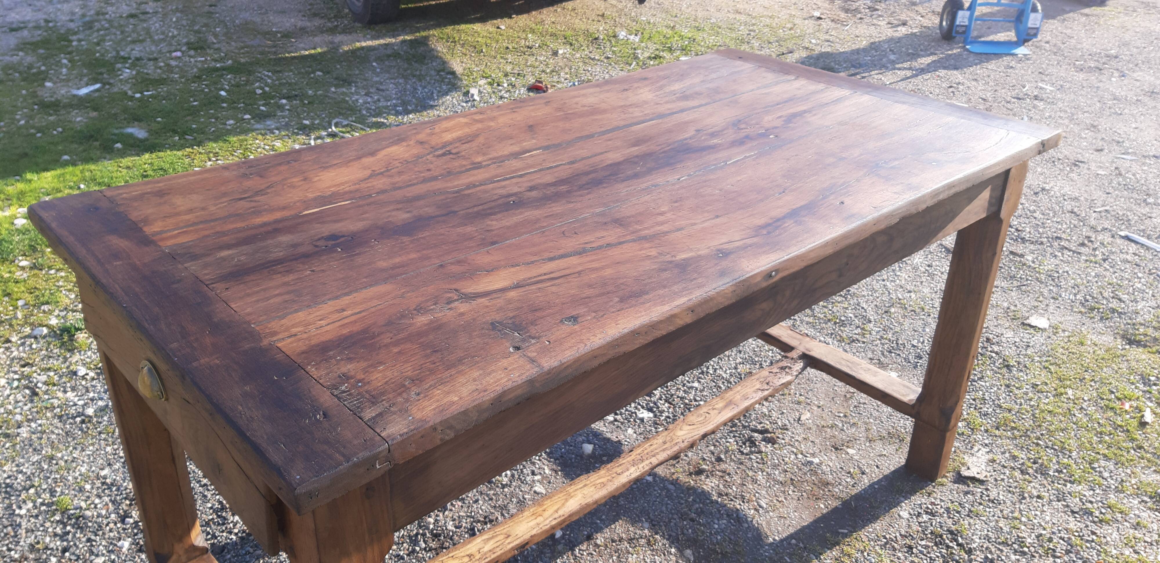 Country farm table xixth in chene, 2 drawers