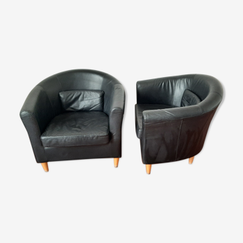 Genuine black leather armchair. toad style